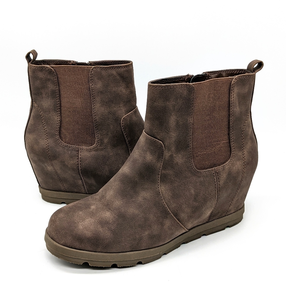 Sonoma Mayfly Hidden Wedge Brown Ankle Boots Women's Size 9.5